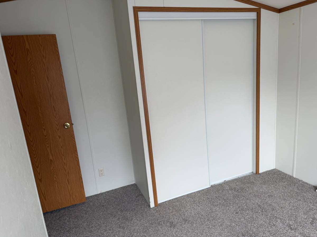 Garden Dr, Blue Mounds, WI 53517