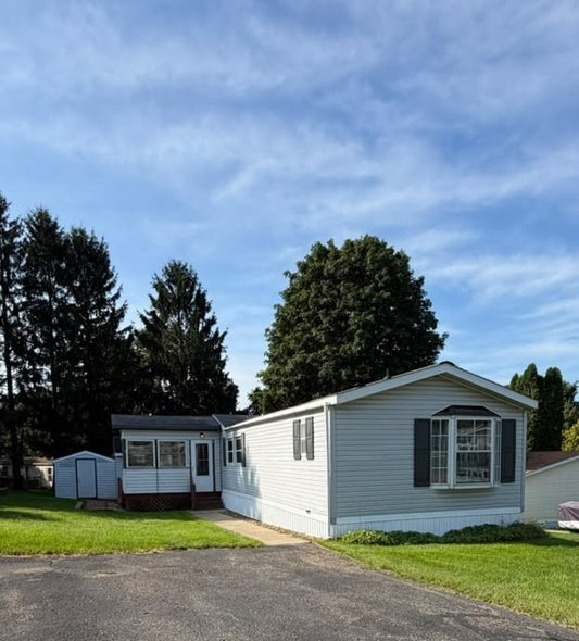 72 Mayflower Cir, Blue Mounds, WI 53517.